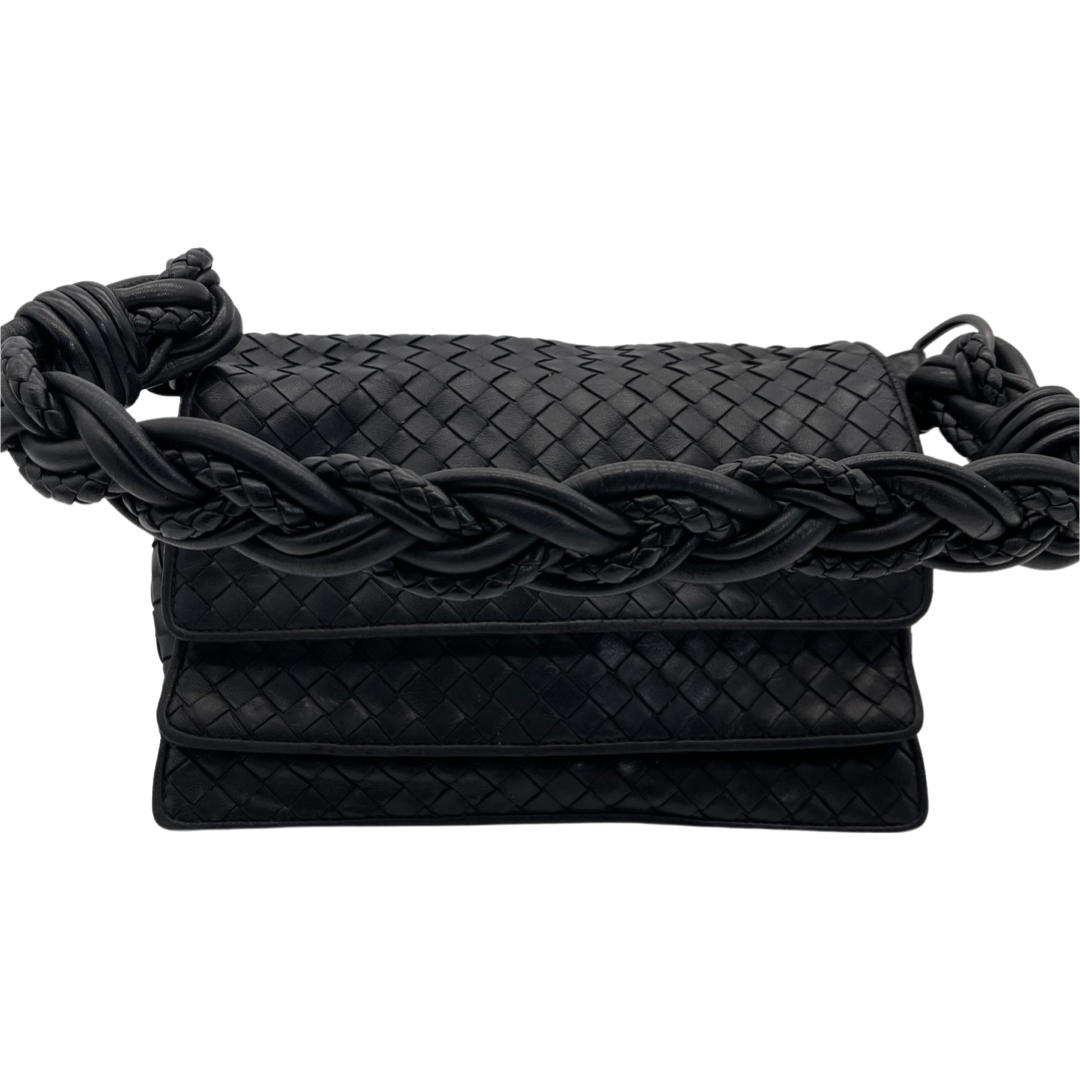 Bottega veneta 2025 black shoulder bag