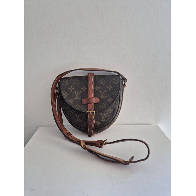 Louis Vuitton chantily crossbody bag