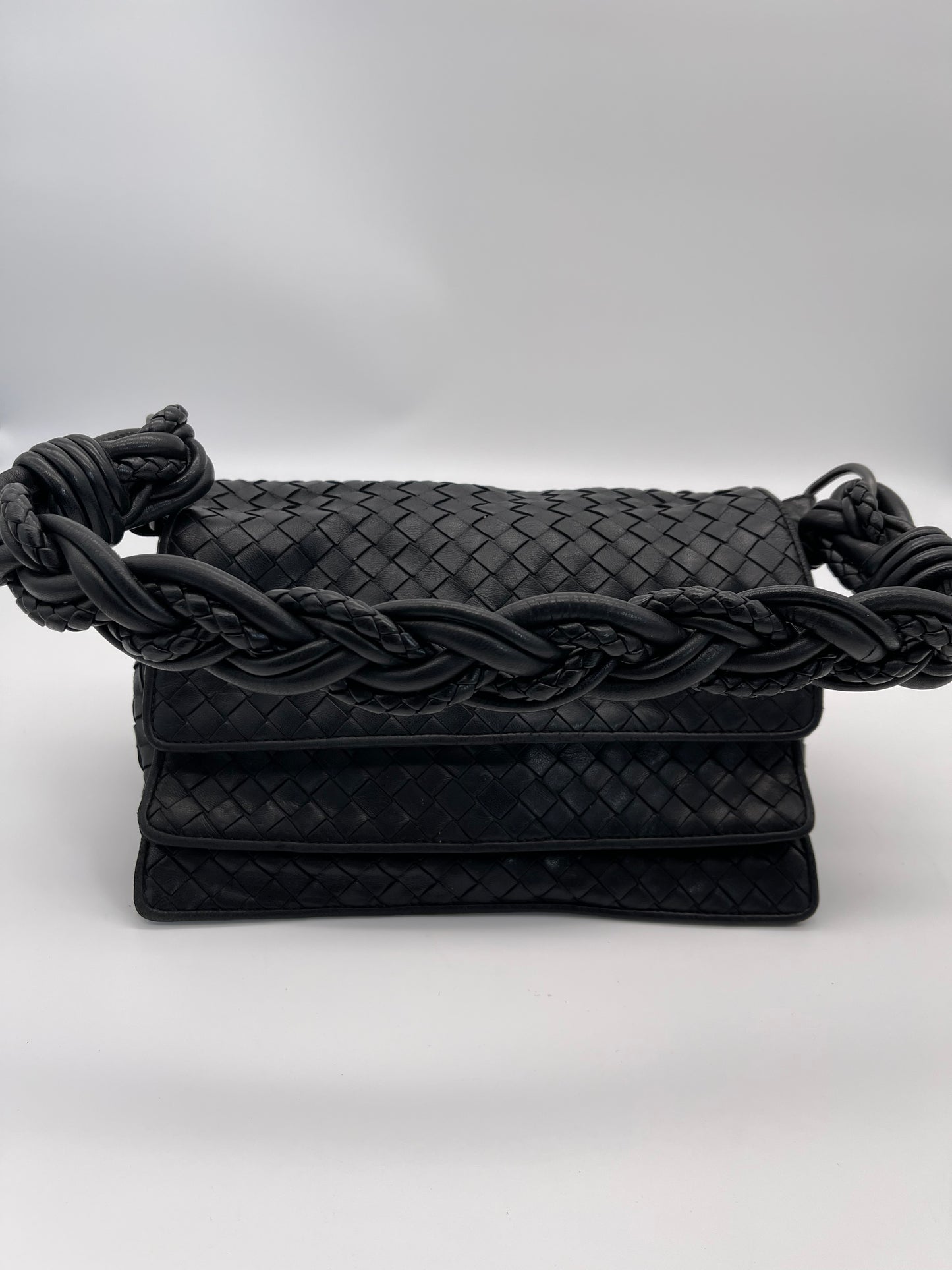 Bottega veneta woven handle leather shoulder bag