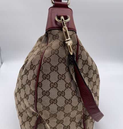 Gucci horsebit large cloth shoulder bag