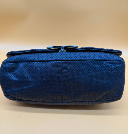 Sac bandoulière Chanel à rabat perforé