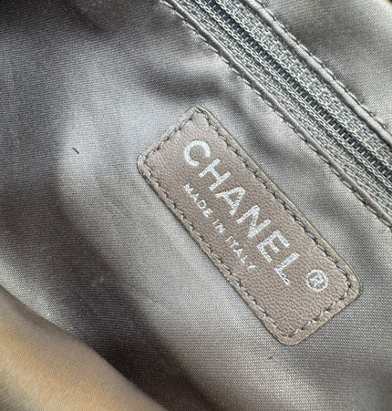 Sac bandoulière Chanel à rabat perforé