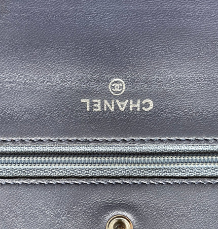 Chanel wallet on chain