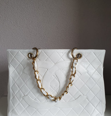Chanel vintage shopping tote
