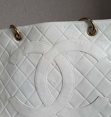 Chanel vintage shopping tote
