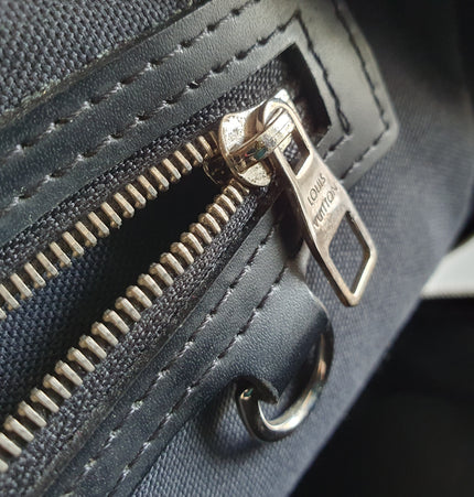 Louis Vuitton porte documen epi leather laptop bag