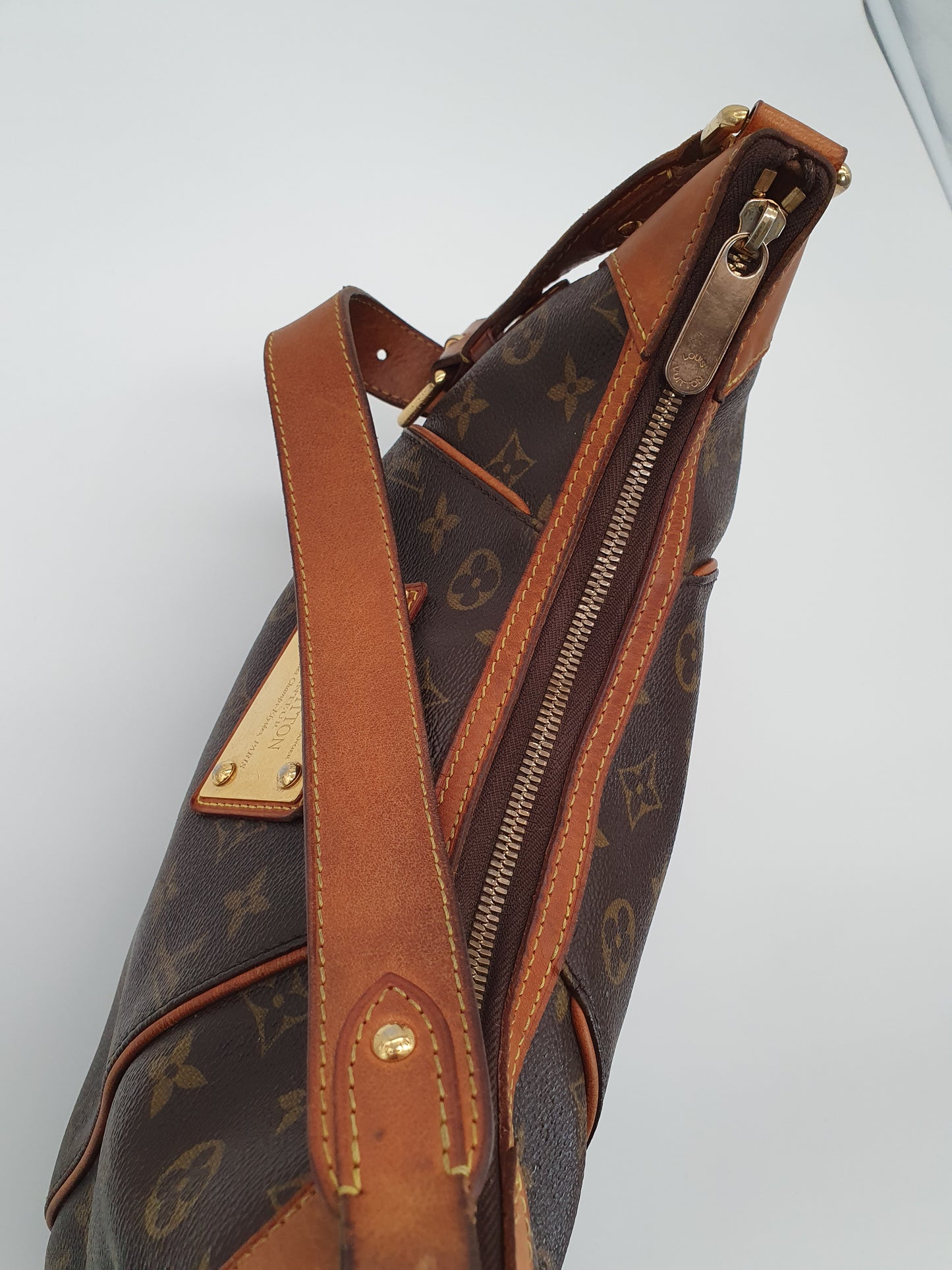 Louis Vuitton Thames shoulder bag