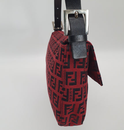 FENDI  baguette shoulder bag