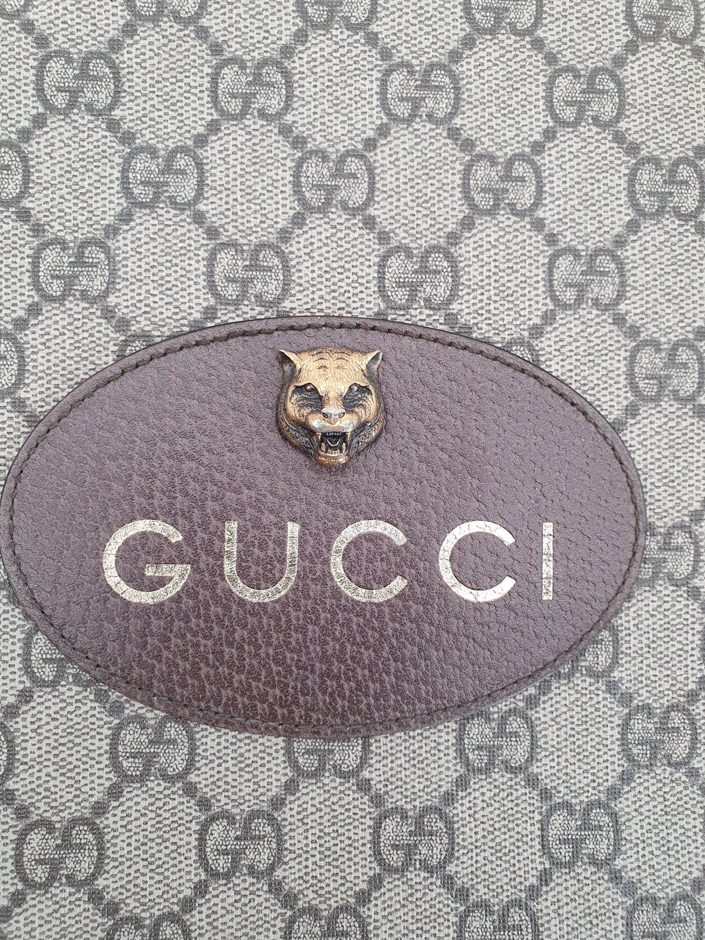 Gucci neo gg monogram animalier clutch bag