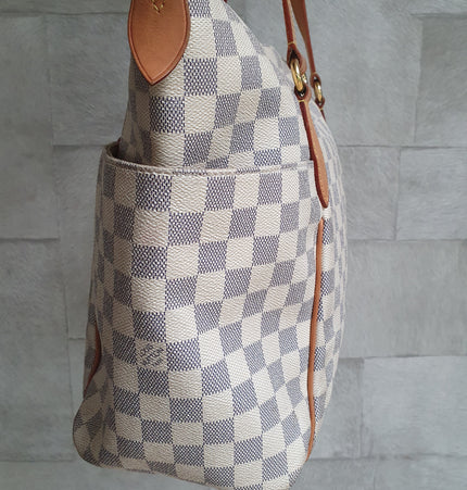 Louis vuitton totally shoulder bag