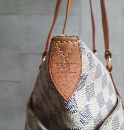 Louis vuitton totally shoulder bag