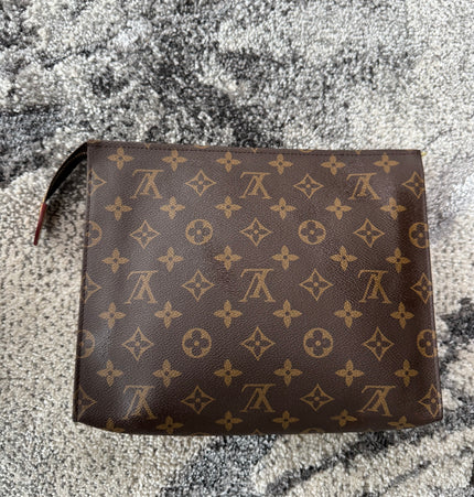 Louis Vuitton pochette