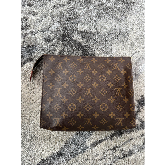 Louis Vuitton pochette