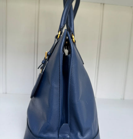 Prada saffiano top zipper handbag