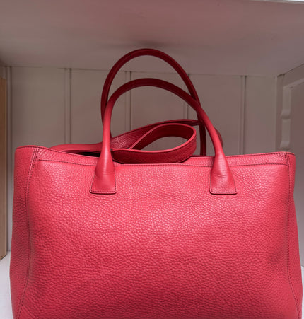 Chanel executive tote bag