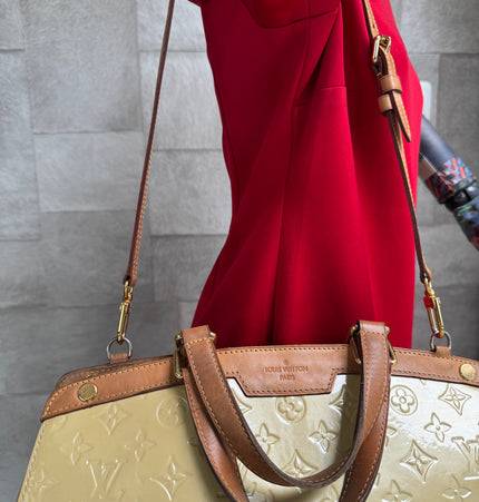 LOUIS VUITTON  brea patent leather handbag