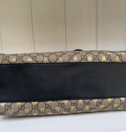 Gucci bee padlock shoulder bag