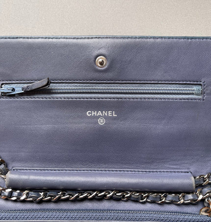 Chanel wallet on chain