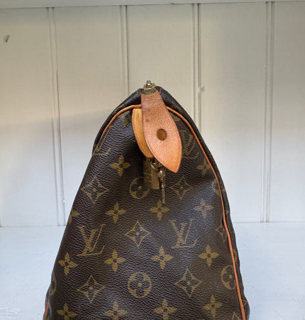 Louis Vuitton speedy 30 handbag