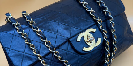 Chanel Jumbo classic bag