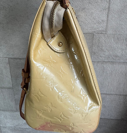 LOUIS VUITTON  brea patent leather handbag