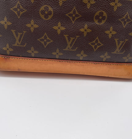 Louis Vuitton alma handbag