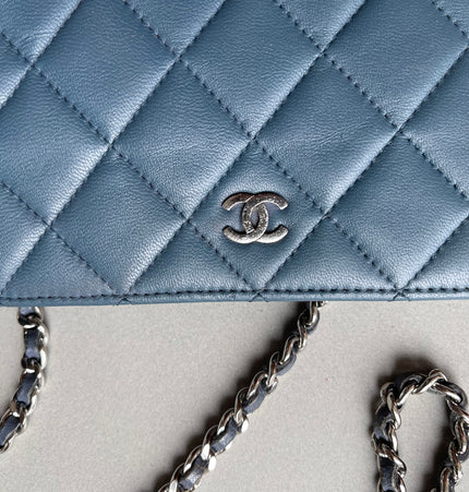 Chanel wallet on chain