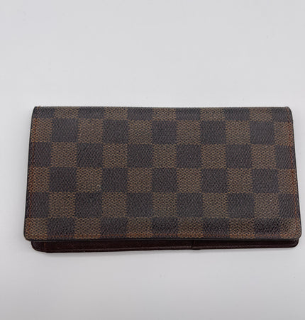 Louis Vuitton damier ebene wallet