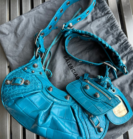 Balenciaga le cagole crossbody bag