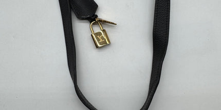 Louis Vuitton emperiente handbag