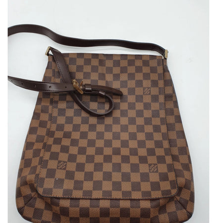 Louis Vuitton musette crossbody bag