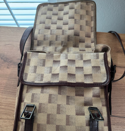 Louis Vuitton crossbody bag