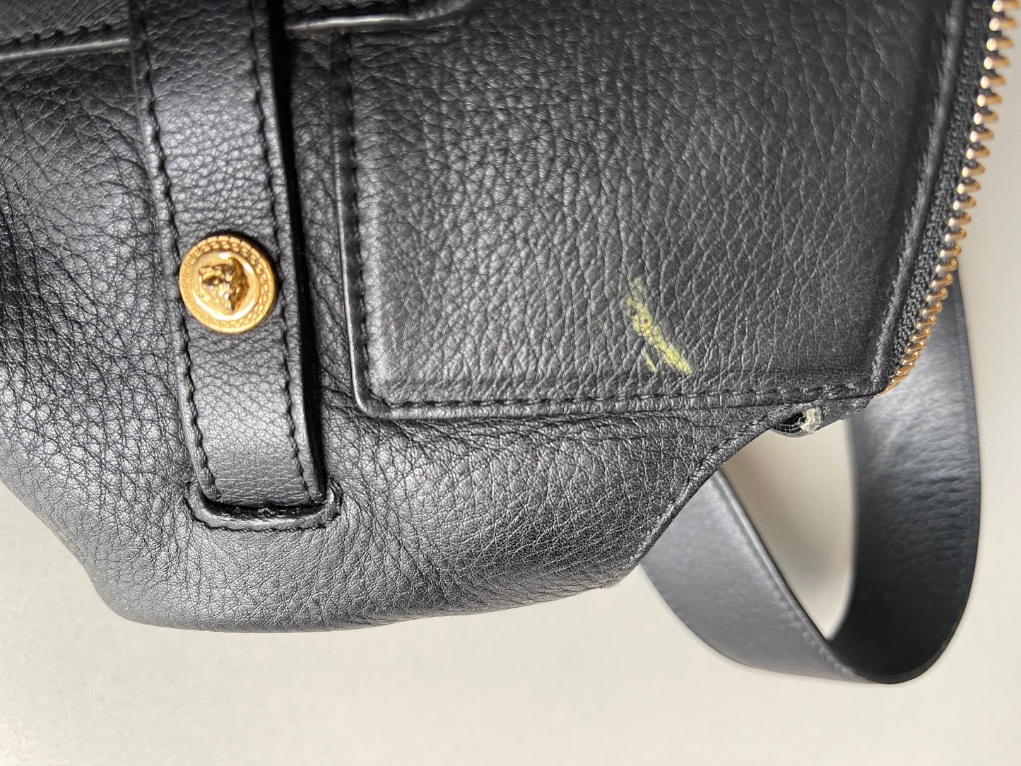 GIANNI VERSACE medusa head leather bag