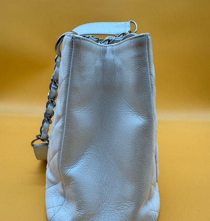 Sac cabas Chanel en cuir caviar avec bandoulière