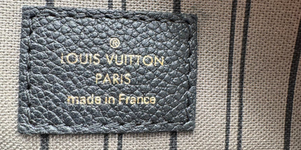Louis Vuitton emperiente handbag