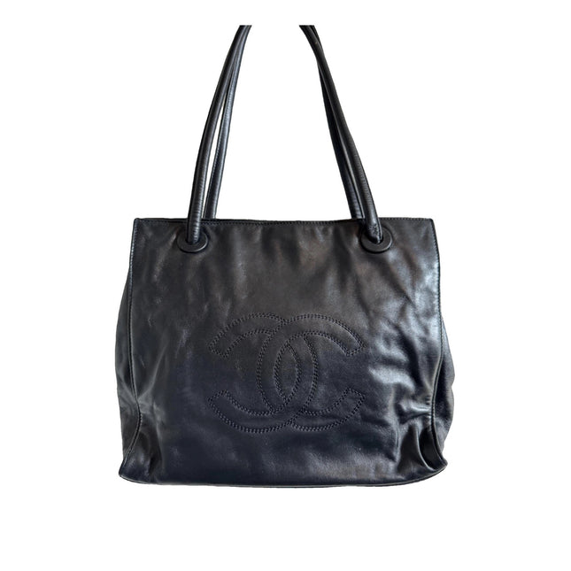 Chanel vintage leather shoulder bag