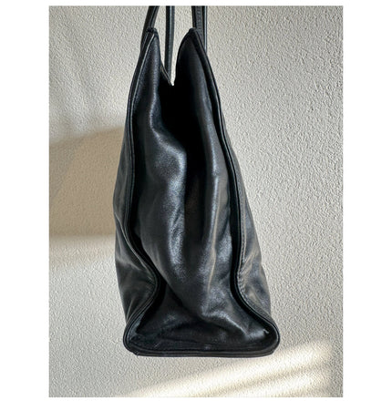 Chanel vintage leather shoulder bag