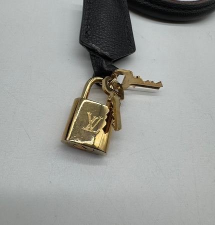 Louis Vuitton emperiente handbag