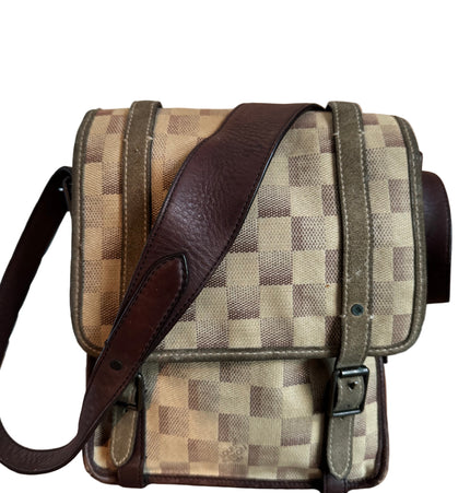 Louis Vuitton crossbody bag
