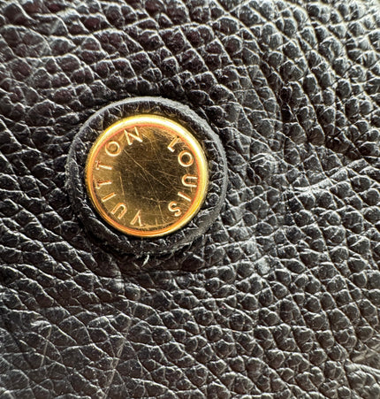 Louis Vuitton emperiente handbag