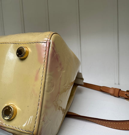 LOUIS VUITTON  brea patent leather handbag