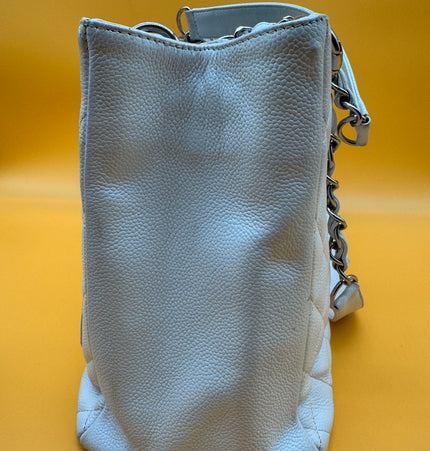 Sac cabas Chanel en cuir caviar avec bandoulière