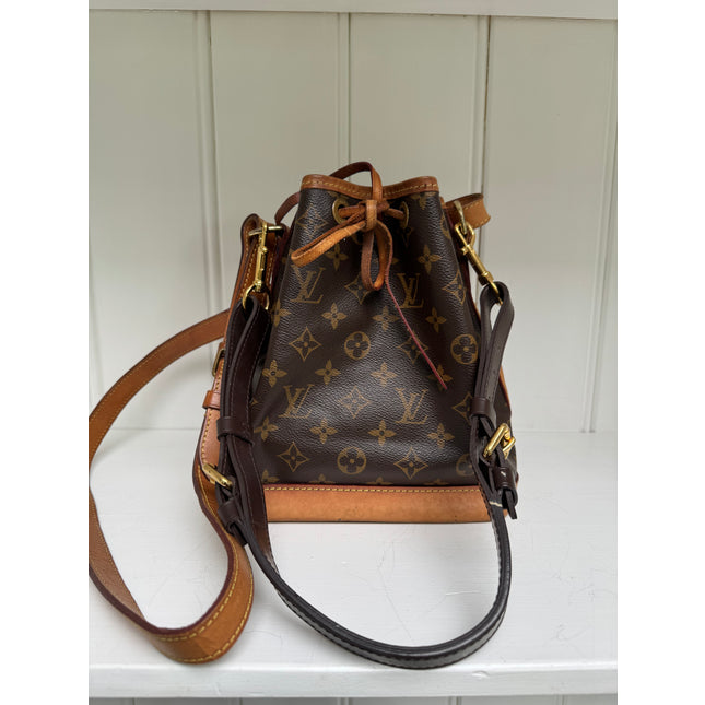 Louis Vuitton neo bb crossbody bag