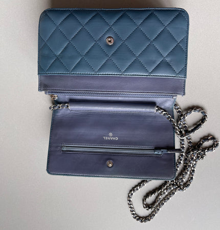 Chanel wallet on chain