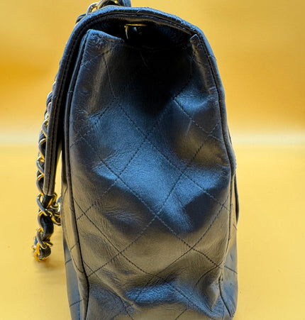 Chanel Jumbo classic bag