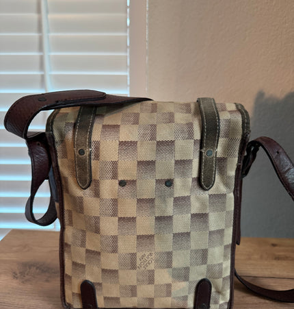 Louis Vuitton crossbody bag