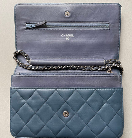 Chanel wallet on chain