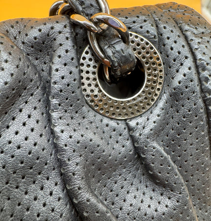 Sac bandoulière Chanel à rabat perforé
