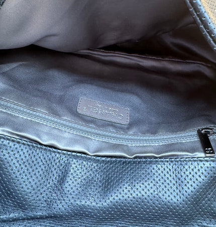 Sac bandoulière Chanel à rabat perforé