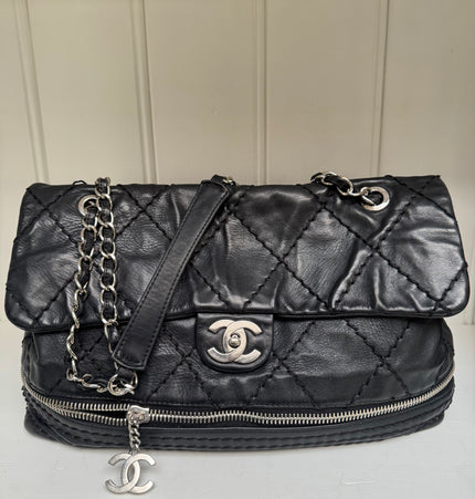 Chanel XL shoulder bag